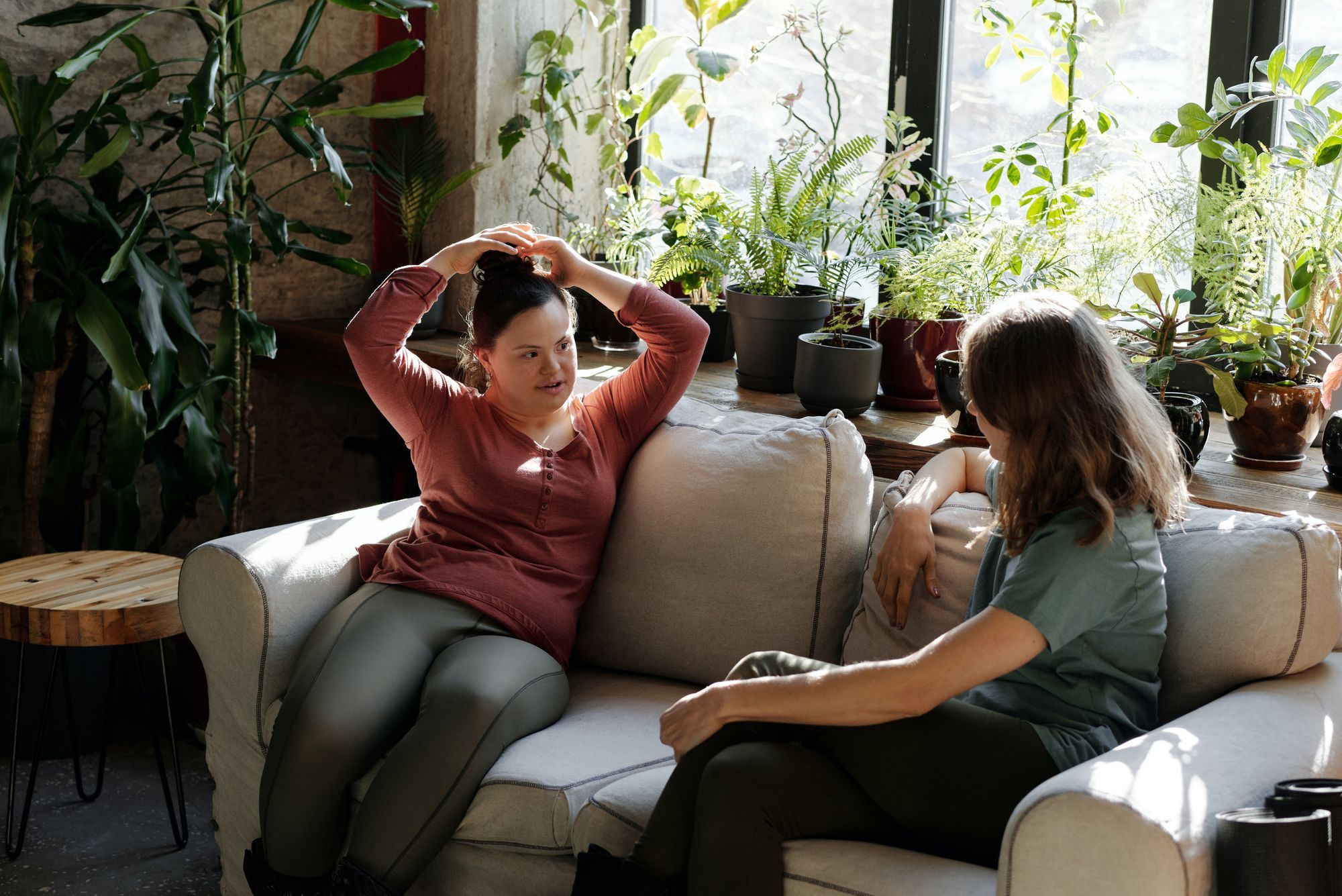 How can I get them to talk? Talking naturally in qualitative research interviews